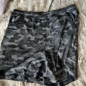 Lululemon pace breaker  shorts 5”
